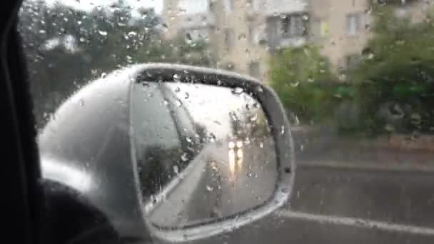 Mal Tiempo Día Lluvioso Gotas Lluvia Espejo Lateral Del Coche — Vídeos de Stock