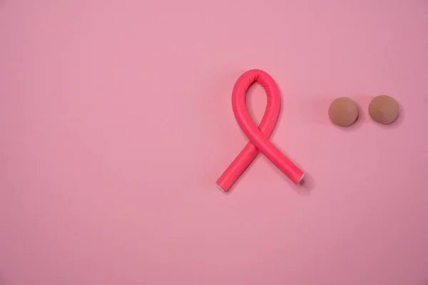 Różowa Wstążka Symbol Koncepcja Świadomości Raka Piersi — Zdjęcie stockowe