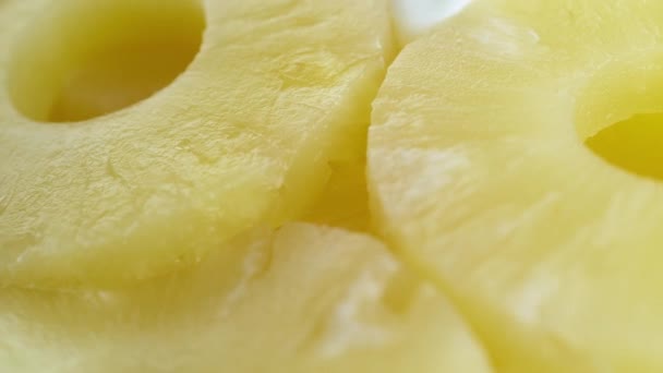 Yoğurt Ananaslı Ananas Sütlü Yoğurdun Üzerine Düşer — Stok video
