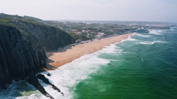 Portugal Cliffs Beach Secluded Sand Beach Surrounded Cliffs Lagos Algarve — Vídeo de Stock