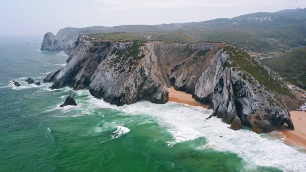 Portekiz Kayalıklar Sahil Tepe Lagos Algarve Ile Çevrili Tenha Kumsallar — Stok video