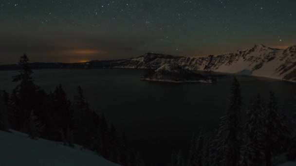 Time Lapse Sunrise Looking Rocks Lake Winter Mountains Distance Rocks — Video