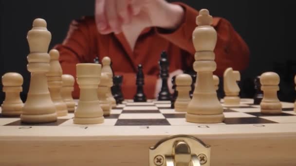 Close Chessboard Camera Panning Out Macro Concept – Stock-video