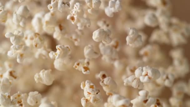 Frisches Heißes Popcorn Anrühren Nahaufnahme Der Popcornproduktion Zeitlupe Popcorn Hintergrund — Stockvideo