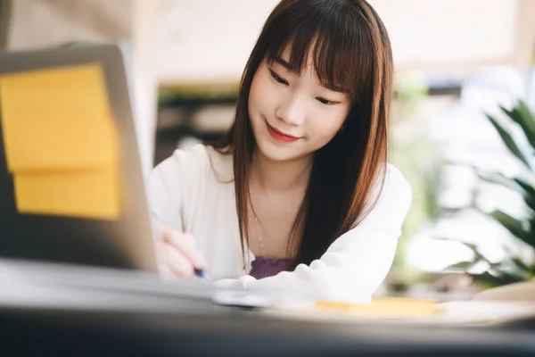 College Leute Leben Auf Tageszeit Konzept Junge Erwachsene Asiatische Studentin — Stockfoto