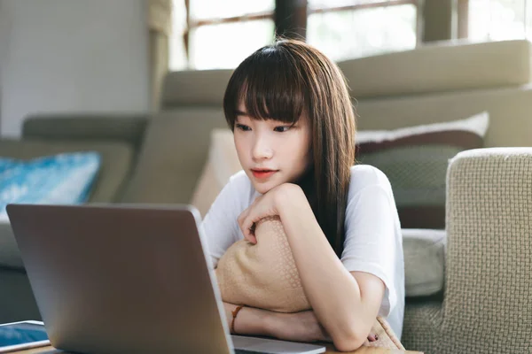 Student Study Online Stay Home Social Distancing Concept Asian Teenager — Foto de Stock