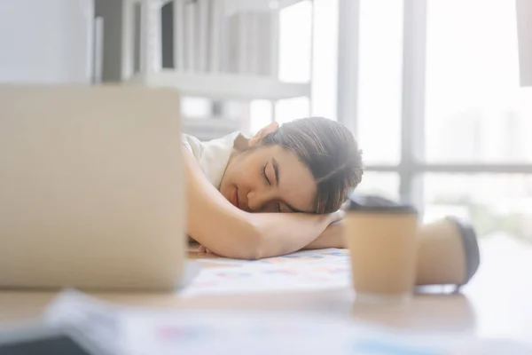 Young Adult Business Asian Woman Fatique Sleep Table Office Businesswoman — Stock Photo, Image