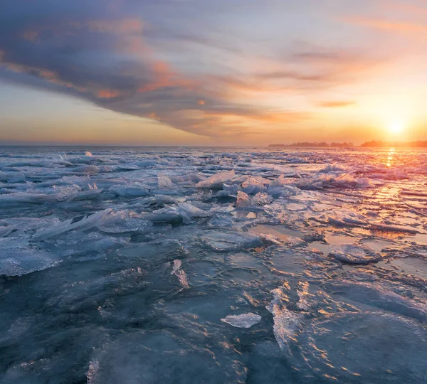 Paisagem Inverno Rio Coberto Com Gelo Forma Incomum Água Pura Imagens De Bancos De Imagens