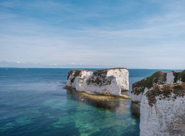 Dorset 'teki yaşlı Harry Rocks. Jurassic sahilinin bir parçası, bir dünya mirası alanı. Yüksek kalite fotoğraf