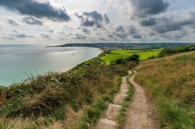 Dağ bisikleti ve yürüyüş için patika panorama.