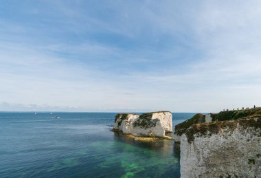 Dorset 'teki yaşlı Harry Rocks. Jurassic sahilinin bir parçası, bir dünya mirası alanı. Yüksek kalite fotoğraf