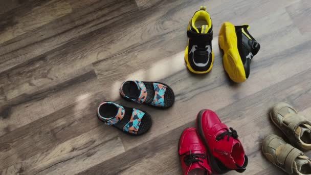 Multicolour Boy Shoes Yellow Children Shoes Red Children Shoes — Wideo stockowe