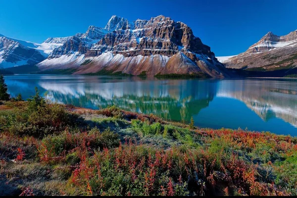 Hermoso Paisaje Del Lago Las Montañas — Foto de Stock