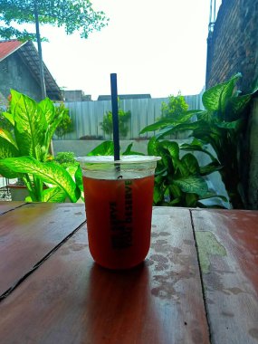 Kahve ve doğa atmosferiyle hafta sonunun tadını çıkarın..