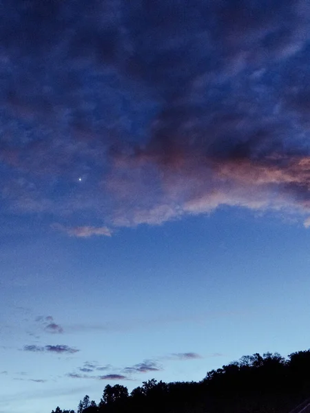 Schöner Sonnenuntergang Über Den Wolken — Stockfoto