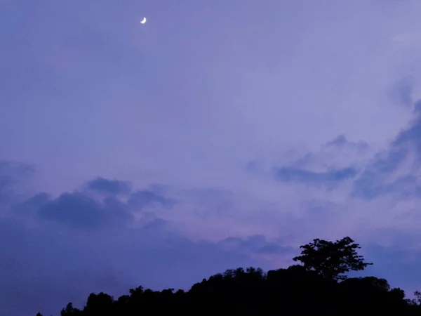 Bulutlu güzel gökyüzü