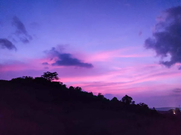 Belo Pôr Sol Sobre Montanha — Fotografia de Stock