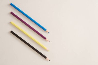 Yüksek Çözünürlüklü Birincil Renk Kalemleri