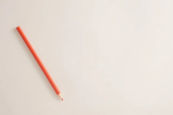 Ізольований Помаранчевий Олівець Білим Тлом — стокове фото