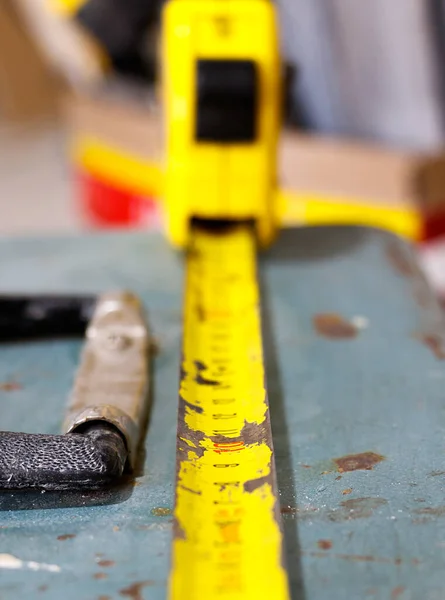 Close Construction Worker Tape Measure — Stock Photo, Image