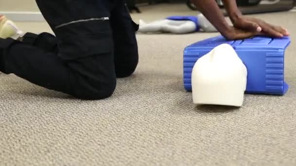 Staff Training Conduct First Aid Cpr Dummy Doll Aed Machine — Stockvideo