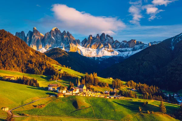 Santa Magdalena Santa Magdalena Dorf Mit Zauberhaften Dolomiten Herbst Villnösser — Stockfoto