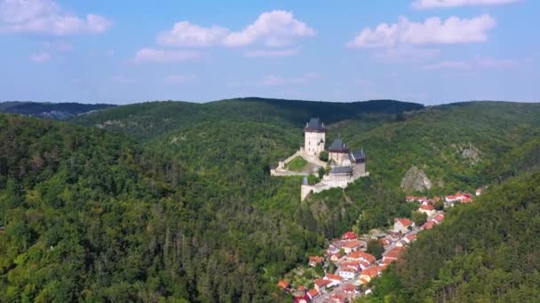 Royal Castle Karlstejn Central Bohemia Karlstejn Village Czechia Aerial View — Stockvideo