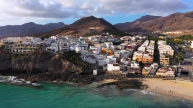 Morro Jable, Fuerteventura, İspanya. Gün batımında nefes kesici plaj plajı Playa del Matorral. Morro Jable ve Playa del Matorral, Fuerteventura, Kanarya Adaları, İspanya, Atlantik, Avrupa