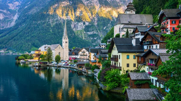 Vue Célèbre Village Montagne Hallstatt Dans Les Alpes Autrichiennes Une — Photo