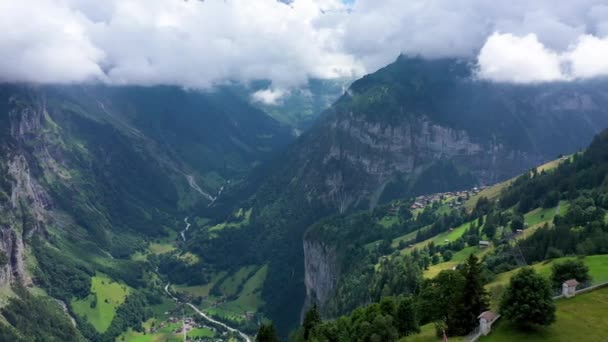 Wioska Murren Alpach Szwajcarskich Wioska Murren Otoczona Szczytami Alp Górska — Wideo stockowe