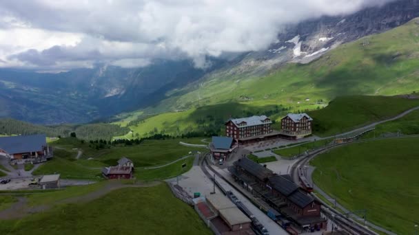 Kleine Scheidegg Passo Montanha Uma Altitude 061 Situado Abaixo Entre — Vídeo de Stock