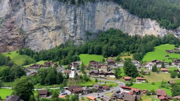 Famous Lauterbrunnen Town Staubbach Waterfall Bernese Oberland Switzerland Europe Lauterbrunnen — Stock Video