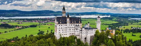 Pohádkový Zámek Neuschwanstein Fussenu Bavorsko Německo Pohled Slavný Zámek Neuschwanstein — Stock fotografie