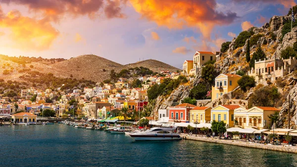 View Beautiful Greek Island Symi Simi Colourful Houses Small Boats — Foto de Stock