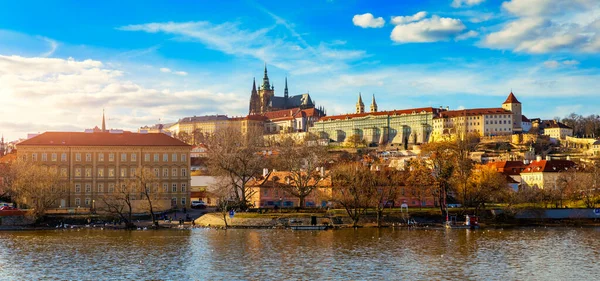 Prague Castle Charles Bridge Boats Vltava River View Hradcany Prague — Fotografia de Stock