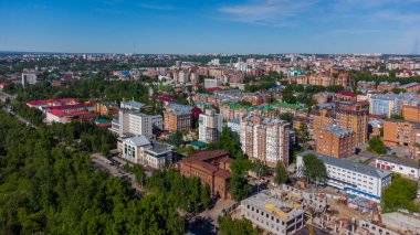 Tomsk 'un Kirovsky ilçesi yüksekten Rusya' ya kadar yükseliyor.