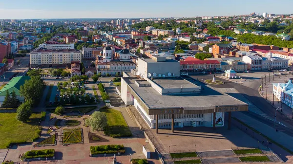 Κτίριο Του Tomsk Regional Theater Από Ύψος Καλοκαίρι Τομσκ Σιβηρία — Φωτογραφία Αρχείου