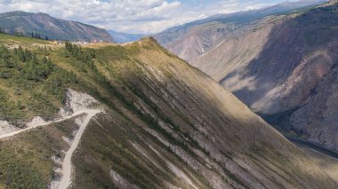 Katu-Yaryk 'ı kuş bakışı, Altai Dağı, Rusya