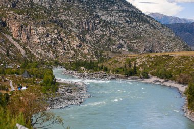 Turkuaz Katun, Ilgumen nehri yakınlarında, Gorny Altai Cumhuriyeti, Rusya