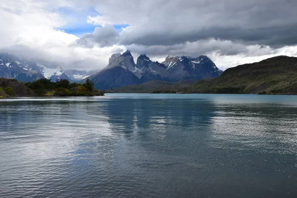 Cuernos Del Paine Pehoe Chilében — Stock Fotó