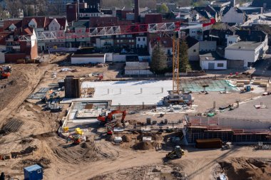 Peine, Lower Saxony, Almanya 'daki bir inşaat alanının havadan görüntüsü