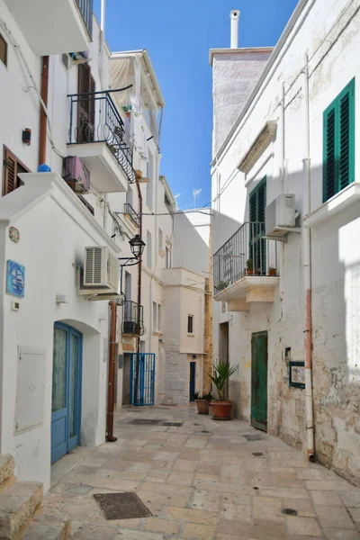 Malá Ulice Mezi Starými Domy Středověkého Města — Stock fotografie
