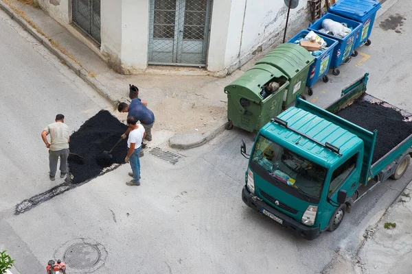 Reparação Pothole Estrada Com Asfalto Volos Grécia — Fotografia de Stock