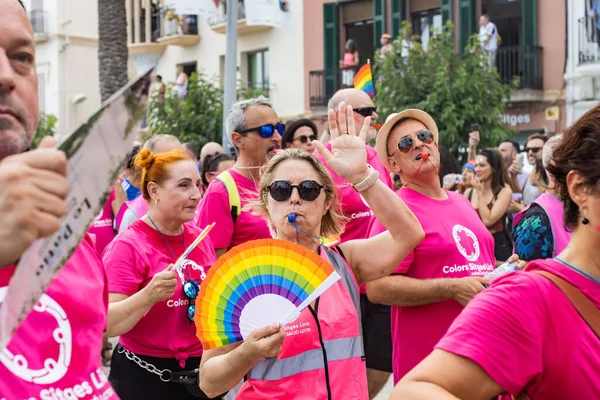 Sitges Spanien Juni 2022 Kvinnor Firar Pride Parade Sitges Spanien — Stockfoto