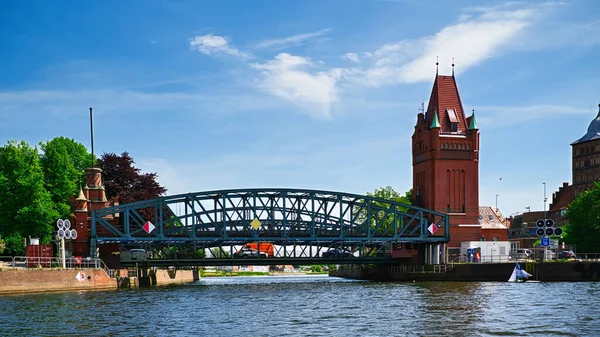 Widok Mostu Windy Starym Mieście Hanzeatyckiego Miasta Luebeck Trave — Zdjęcie stockowe