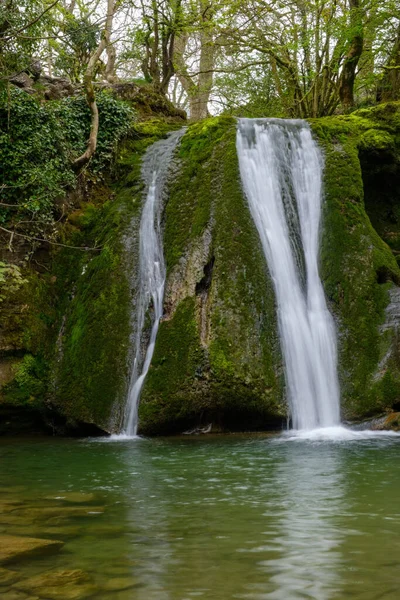 Vertical Shot Janet Foss Waterfall Yorkshire Dales England — Stock Photo, Image