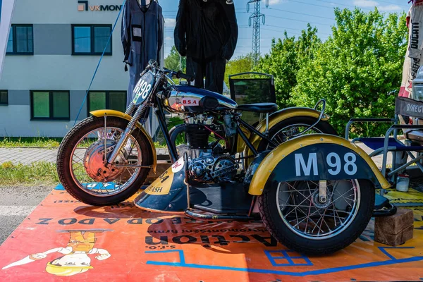 Een Motorfiets Een Display Buiten Een Race Tsjechië — Stockfoto