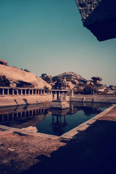 Structure Temple Quatre Piliers Dans Étang Hampi — Photo