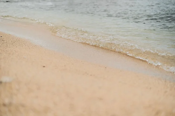 Beautiful Landscape Sandy Beach Small Waves — Stock Photo, Image