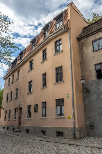 Polonya, Torun 'daki tarihi eski kasaba binalarının dikey görüntüsü.